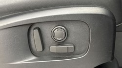 2023 (23) LAND ROVER DEFENDER 3.0 D250 X-Dynamic SE 90 3dr Auto 5188525