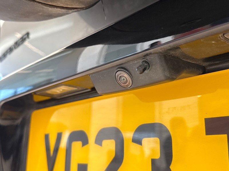 2023 (23) LAND ROVER DEFENDER 3.0 D250 X-Dynamic SE 90 3dr Auto 5188540