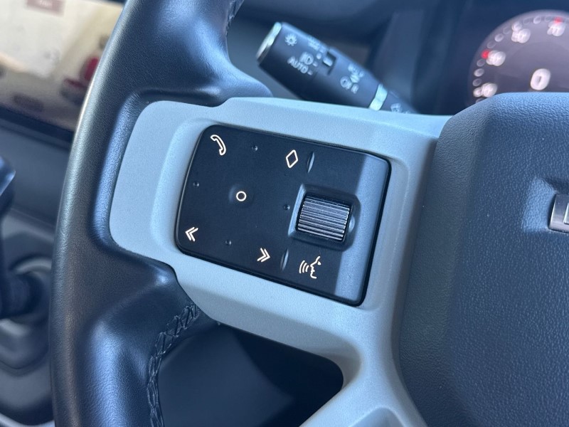 2023 (23) LAND ROVER DEFENDER 3.0 D250 X-Dynamic SE 90 3dr Auto 5188529