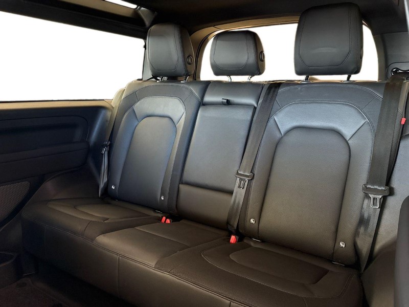 2023 (23) LAND ROVER DEFENDER 3.0 D250 X-Dynamic SE 90 3dr Auto 5188506