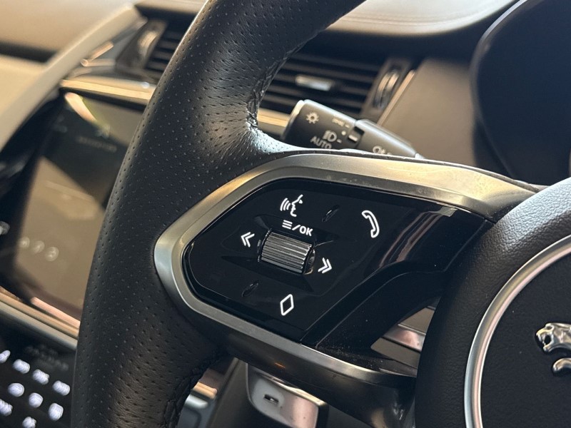 2023 (23) JAGUAR E-PACE 1.5 P300e R-Dynamic Black 5dr Auto 5151641