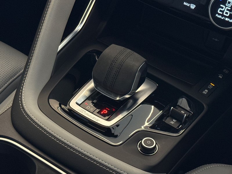 2023 (23) JAGUAR E-PACE 1.5 P300e R-Dynamic Black 5dr Auto 5151626