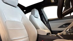 2023 (23) JAGUAR E-PACE 1.5 P300e R-Dynamic Black 5dr Auto 5151639