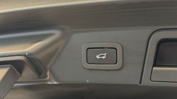 2021 (70) LAND ROVER RANGE ROVER VELAR 2.0 D200 R-Dynamic HSE 5dr Auto 5167371