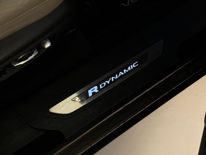 2021 (70) LAND ROVER RANGE ROVER VELAR 2.0 D200 R-Dynamic HSE 5dr Auto 5167369