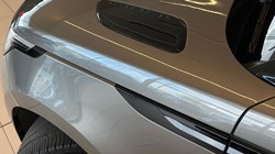 2021 (70) LAND ROVER RANGE ROVER VELAR 2.0 D200 R-Dynamic HSE 5dr Auto 5167352