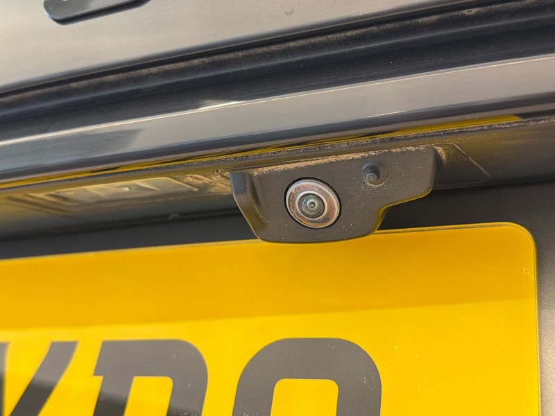 2021 (70) LAND ROVER RANGE ROVER VELAR 2.0 D200 R-Dynamic HSE 5dr Auto 5167372