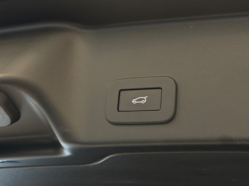 2022 (72) LAND ROVER RANGE ROVER EVOQUE 2.0 D200 R-Dynamic SE 5dr Auto 5155047