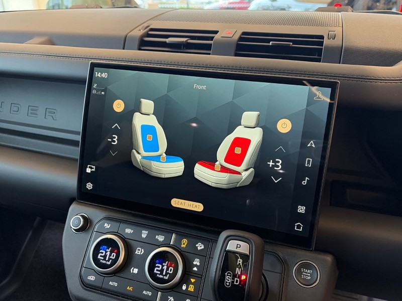 2025 (75) LAND ROVER DEFENDER 3.0 D250 X-Dynamic HSE 110 5dr Auto [6 Seat] 5161554