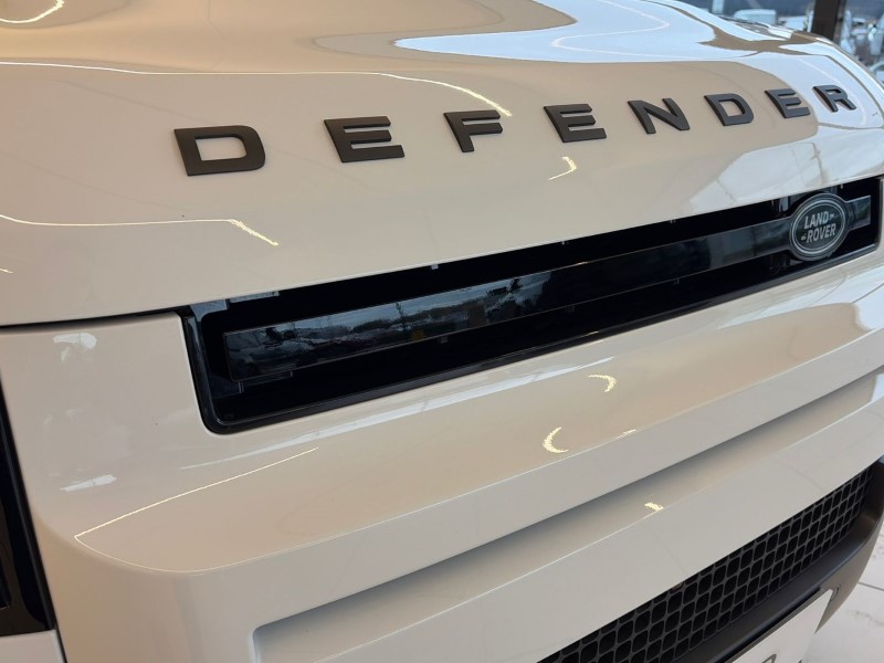 2025 (75) LAND ROVER DEFENDER 3.0 D250 X-Dynamic HSE 110 5dr Auto [6 Seat] 5161562