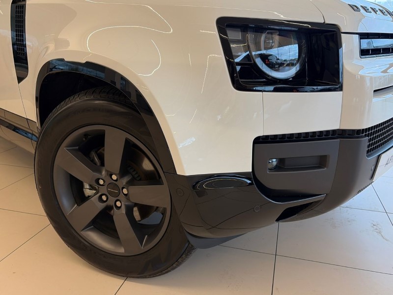 2025 (75) LAND ROVER DEFENDER 3.0 D250 X-Dynamic HSE 110 5dr Auto [6 Seat] 5161561