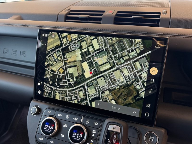 2025 (75) LAND ROVER DEFENDER 3.0 D250 X-Dynamic HSE 110 5dr Auto [6 Seat] 5161528