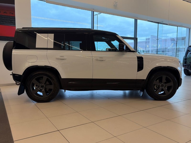 2025 (75) LAND ROVER DEFENDER 3.0 D250 X-Dynamic HSE 110 5dr Auto [6 Seat] 5161575