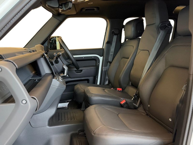 2025 (75) LAND ROVER DEFENDER 3.0 D250 X-Dynamic HSE 110 5dr Auto [6 Seat] 5161520