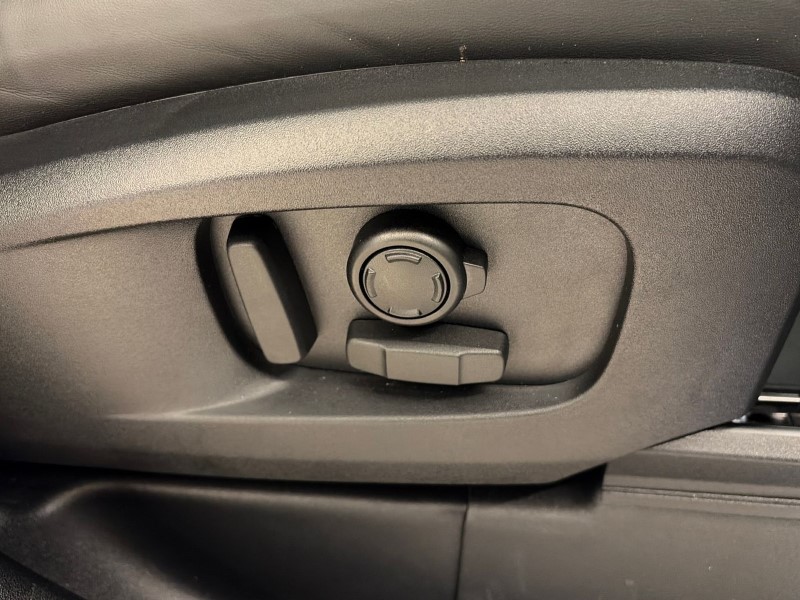 2025 (75) LAND ROVER DEFENDER 3.0 D250 X-Dynamic HSE 110 5dr Auto [6 Seat] 5161542