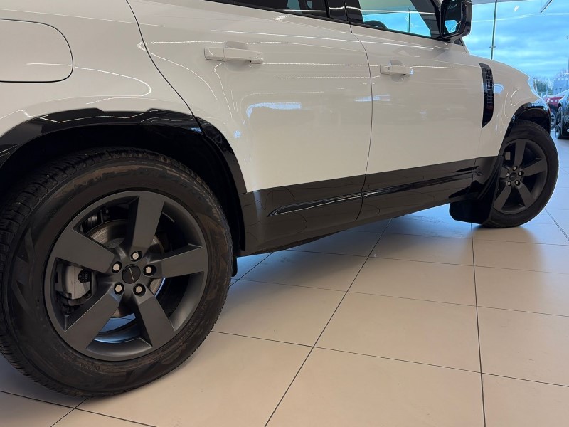 2025 (75) LAND ROVER DEFENDER 3.0 D250 X-Dynamic HSE 110 5dr Auto [6 Seat] 5161567