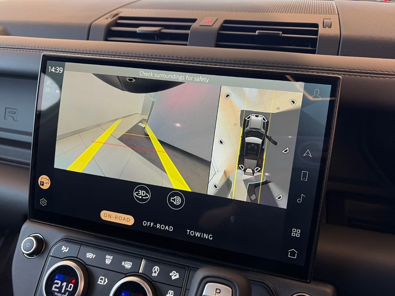 2025 (75) LAND ROVER DEFENDER 3.0 D250 X-Dynamic HSE 110 5dr Auto [6 Seat] 5161529