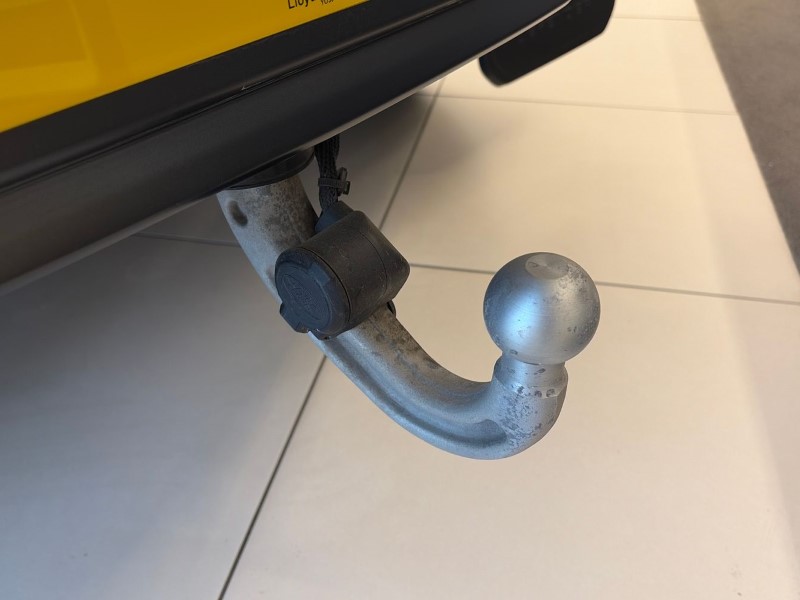 2025 (75) LAND ROVER DEFENDER 3.0 D250 X-Dynamic HSE 110 5dr Auto [6 Seat] 5161539