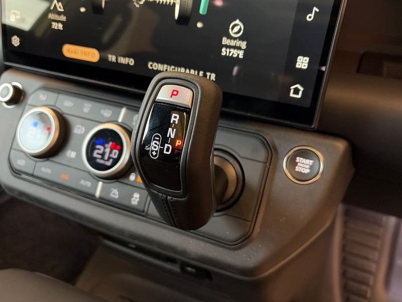 2025 (75) LAND ROVER DEFENDER 3.0 D250 X-Dynamic HSE 110 5dr Auto [6 Seat] 5161530