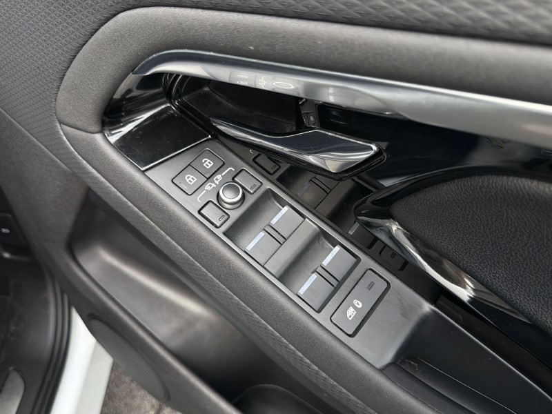 2022 (71) LAND ROVER RANGE ROVER EVOQUE 2.0 D200 R-Dynamic S 5dr Auto 5198255