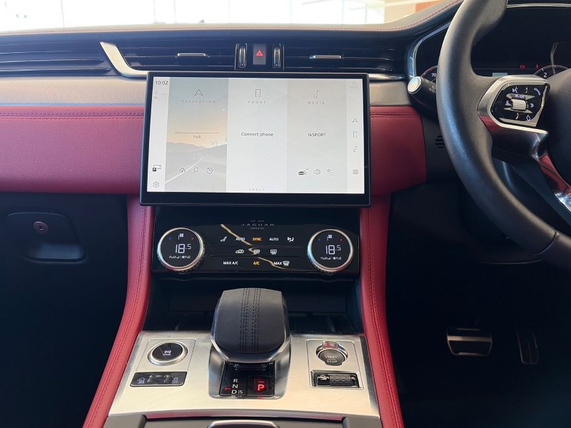 2023 (23) JAGUAR F-PACE 2.0 D200 R-Dynamic SE 5dr Auto AWD 5186361