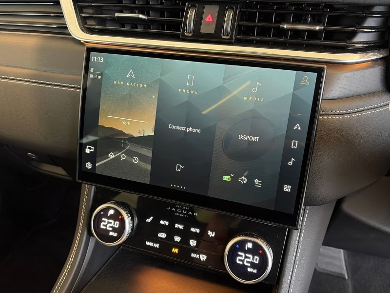 2022 (22) JAGUAR F-PACE 2.0 D200 R-Dynamic Black 5dr Auto AWD 5152558