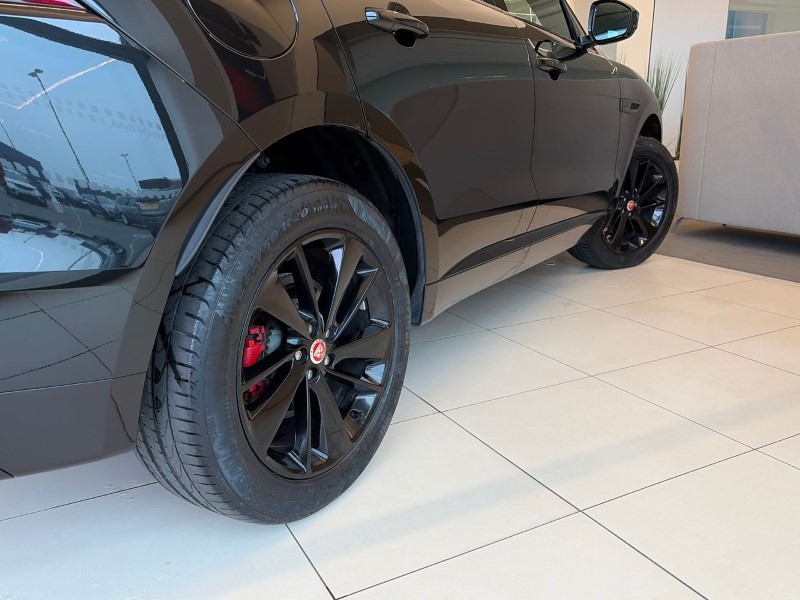 2022 (22) JAGUAR F-PACE 2.0 D200 R-Dynamic Black 5dr Auto AWD 5152577
