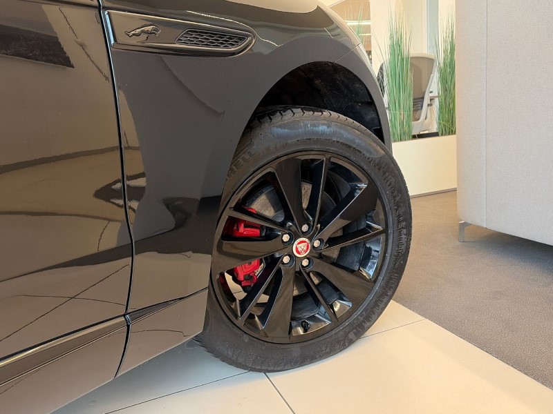 2022 (22) JAGUAR F-PACE 2.0 D200 R-Dynamic Black 5dr Auto AWD 5152578