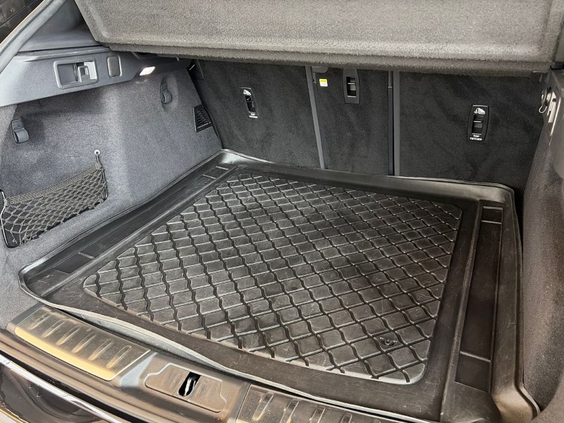 2022 (22) JAGUAR F-PACE 2.0 D200 R-Dynamic Black 5dr Auto AWD 5152568