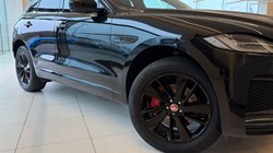 2022 (22) JAGUAR F-PACE 2.0 D200 R-Dynamic Black 5dr Auto AWD 5152573