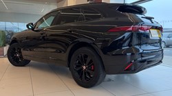 2022 (22) JAGUAR F-PACE 2.0 D200 R-Dynamic Black 5dr Auto AWD 5152584