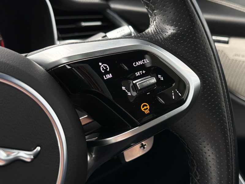 2021 (71) JAGUAR F-PACE 2.0 D200 R-Dynamic HSE 5dr Auto AWD 5171755