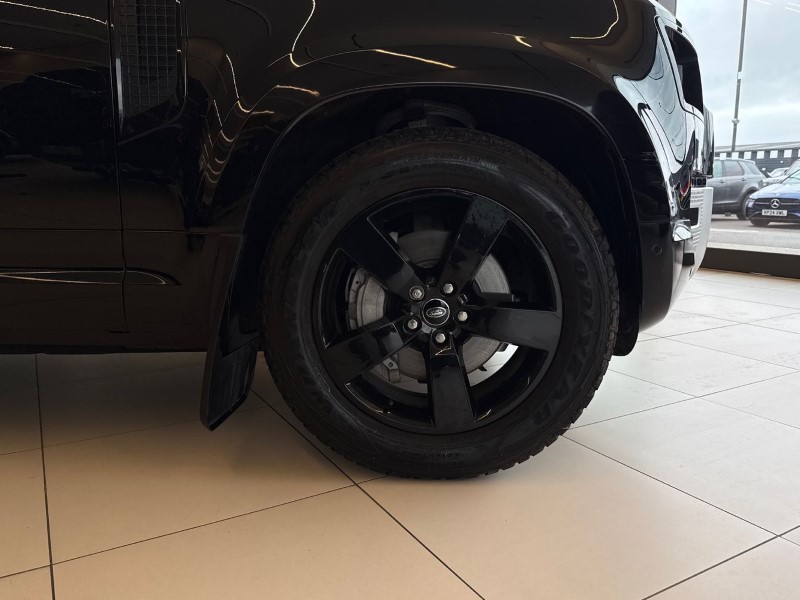 2023 (23) LAND ROVER DEFENDER 3.0 D300 HSE 110 5dr Auto 5202266