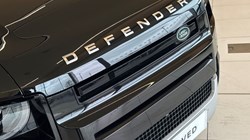 2023 (23) LAND ROVER DEFENDER 3.0 D300 HSE 110 5dr Auto 5202297