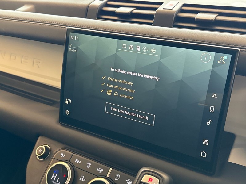 2023 (23) LAND ROVER DEFENDER 3.0 D300 HSE 110 5dr Auto 5183755