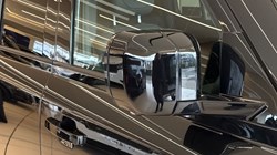 2023 (23) LAND ROVER DEFENDER 3.0 D300 HSE 110 5dr Auto 5202304