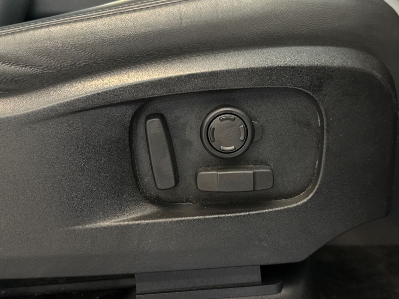 2023 (23) LAND ROVER DEFENDER 3.0 D300 HSE 110 5dr Auto 5183746