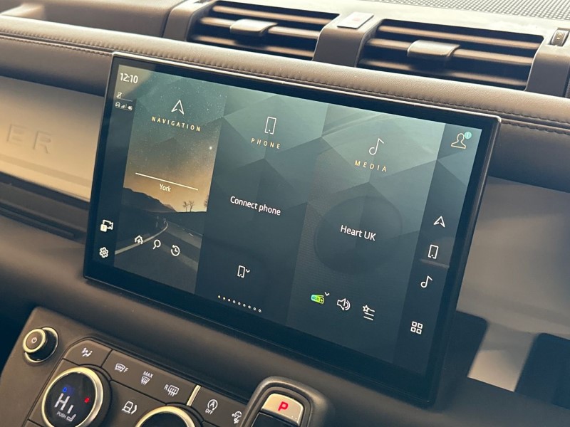 2023 (23) LAND ROVER DEFENDER 3.0 D300 HSE 110 5dr Auto 5183752