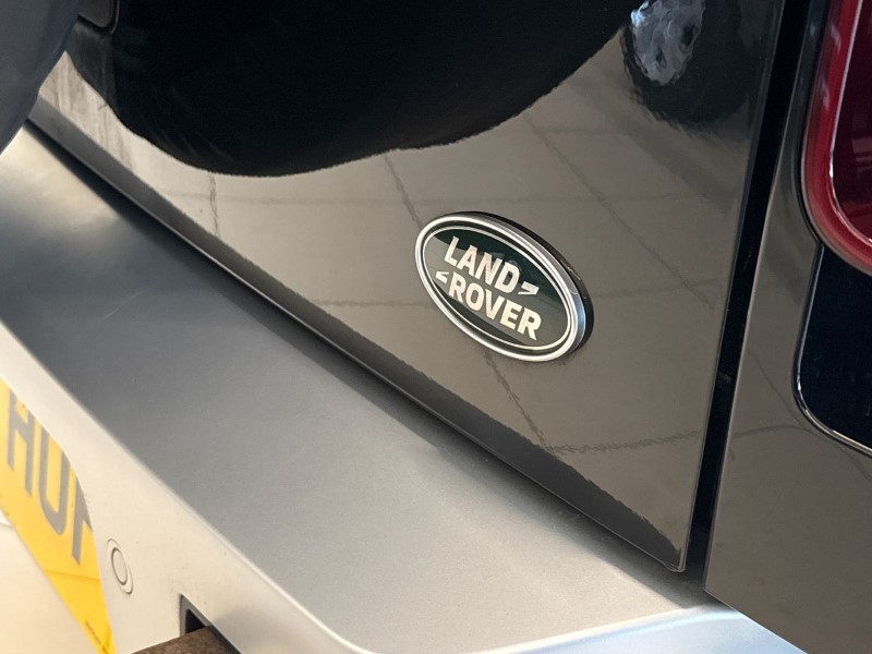 2023 (23) LAND ROVER DEFENDER 3.0 D300 HSE 110 5dr Auto 5202299