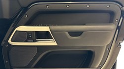 2023 (23) LAND ROVER DEFENDER 3.0 D300 HSE 110 5dr Auto 5183744