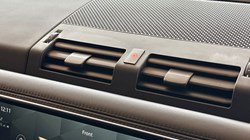 2023 (23) LAND ROVER DEFENDER 3.0 D300 HSE 110 5dr Auto 5183757