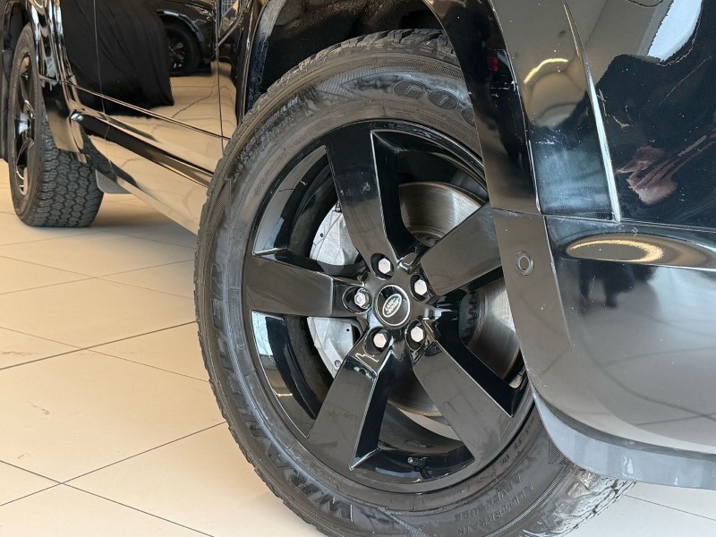 2023 (23) LAND ROVER DEFENDER 3.0 D300 HSE 110 5dr Auto 5202298