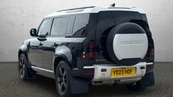 2023 (23) LAND ROVER DEFENDER 3.0 D300 HSE 110 5dr Auto 1