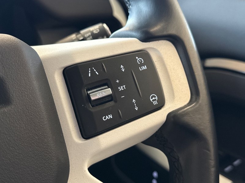 2023 (23) LAND ROVER DEFENDER 3.0 D300 HSE 110 5dr Auto 5183751