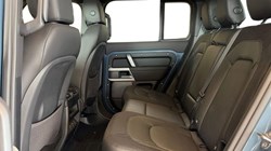 2024 (24) LAND ROVER DEFENDER 3.0 D250 X-Dynamic SE 110 5dr Auto 5177066