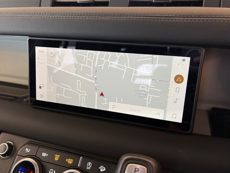 2024 (24) LAND ROVER DEFENDER 3.0 D250 X-Dynamic SE 110 5dr Auto 5177092