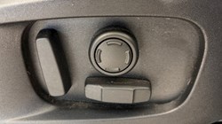 2024 (24) LAND ROVER DEFENDER 3.0 D250 X-Dynamic SE 110 5dr Auto 5177086