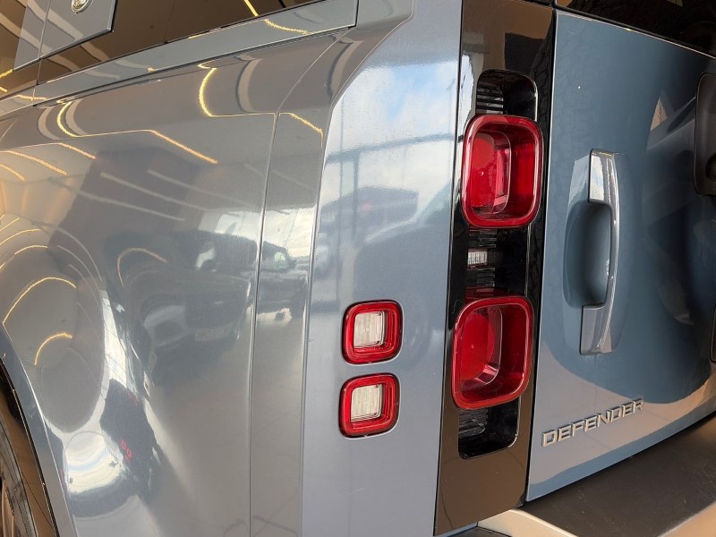 2024 (24) LAND ROVER DEFENDER 3.0 D250 X-Dynamic SE 110 5dr Auto 5177081