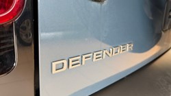2024 (24) LAND ROVER DEFENDER 3.0 D250 X-Dynamic SE 110 5dr Auto 5177107