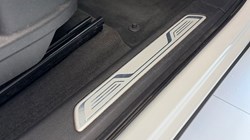 2019 (19) VOLKSWAGEN TOUAREG 3.0 V6 TDI 4Motion SEL 5dr Tip Auto 5178346